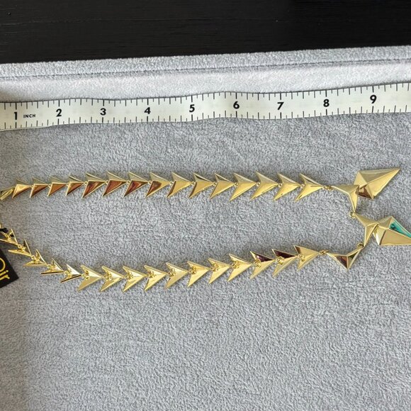 NWOT nOir Jewelry Gold Plated Spike Pyramid Necklace - Picture 4 of 4